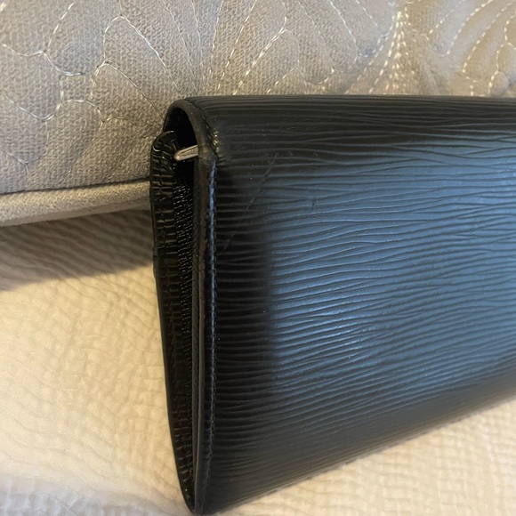 Louis Vuitton Black Epi Leather Wallet - Picture 6 of 12